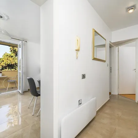 Premium Peschiera *